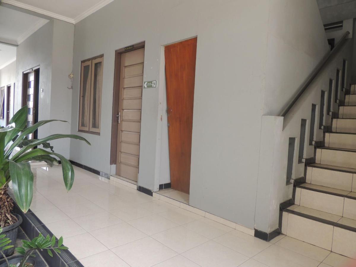 Hotel Sejahtera Kebumen Exterior photo