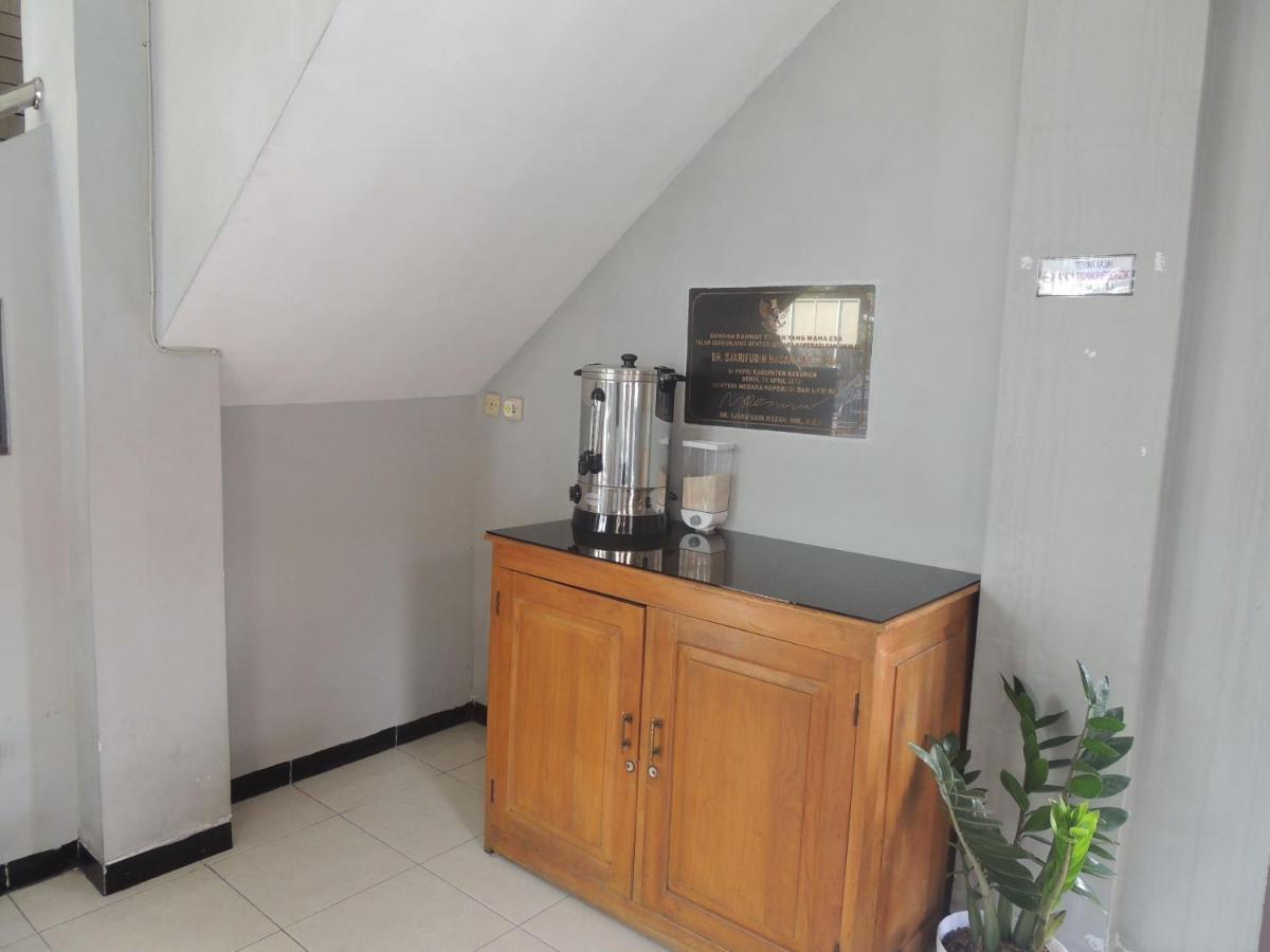 Hotel Sejahtera Kebumen Exterior photo