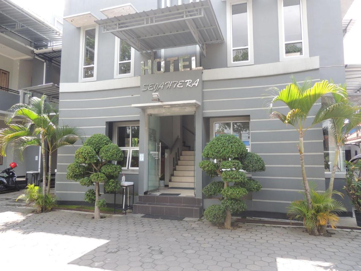 Hotel Sejahtera Kebumen Exterior photo