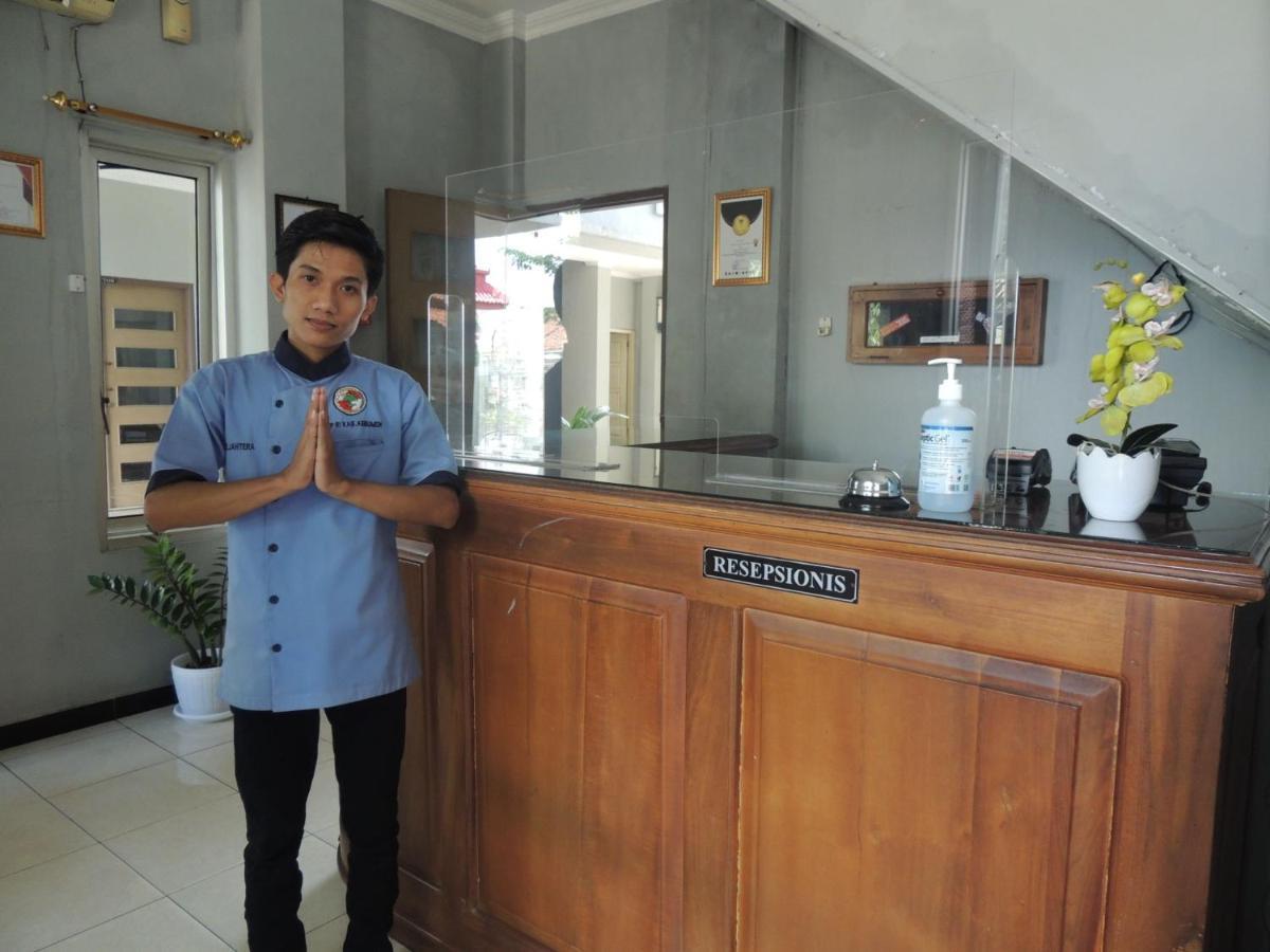 Hotel Sejahtera Kebumen Exterior photo