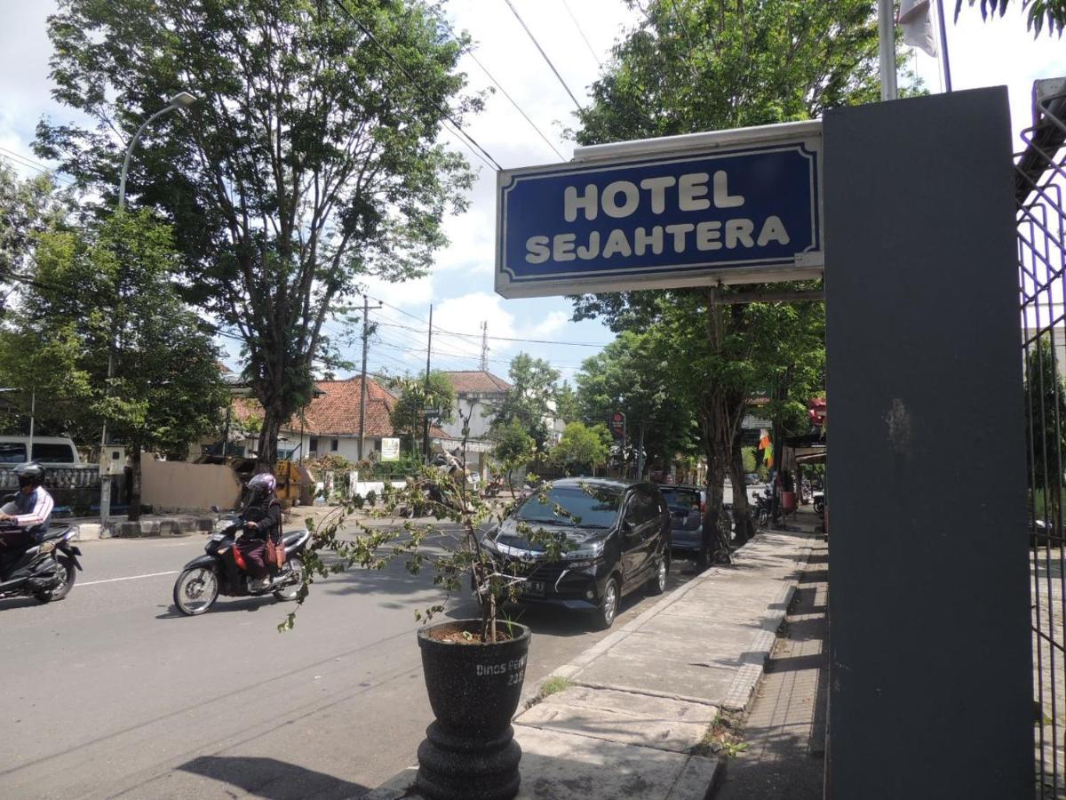 Hotel Sejahtera Kebumen Exterior photo